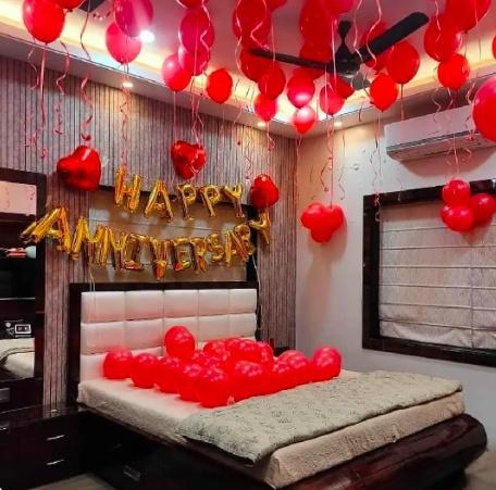 Lovely Anniversary Room Decoration