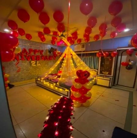 Anniversary Decor At Home