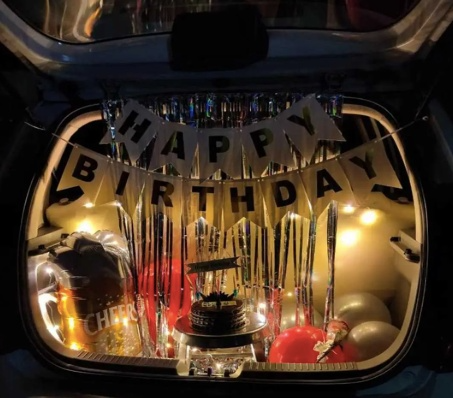 Elegant Car Boot Decor